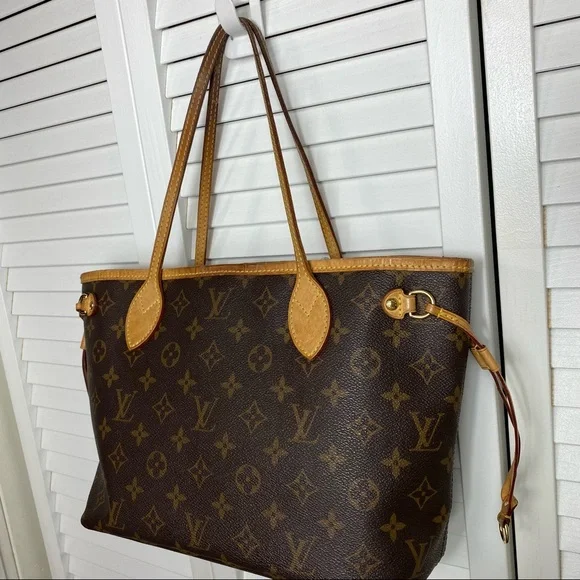 ✨SOLD!! Louis Vuitton Neverfull PM✨ - Picture 9 of 17